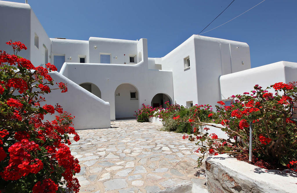 "Di Mare" Hotel & Suites Posidhonía Exteriör bild